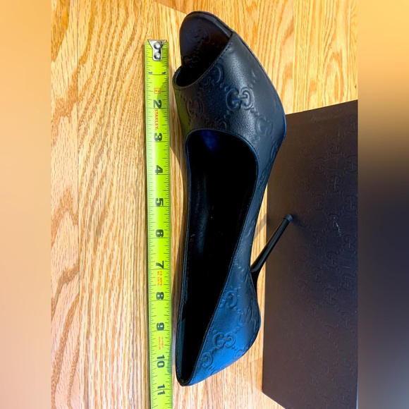 Gucci Black Pump Size 40.5 ππSOLDππ - Picture 7 of 8